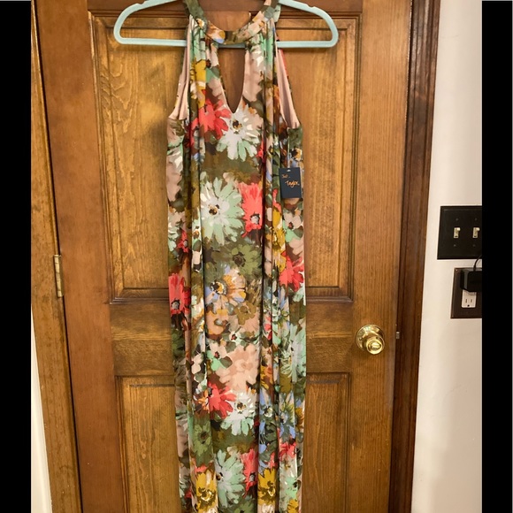 Halter style, long sundress. New with tag, beautiful floral print. - Picture 3 of 6